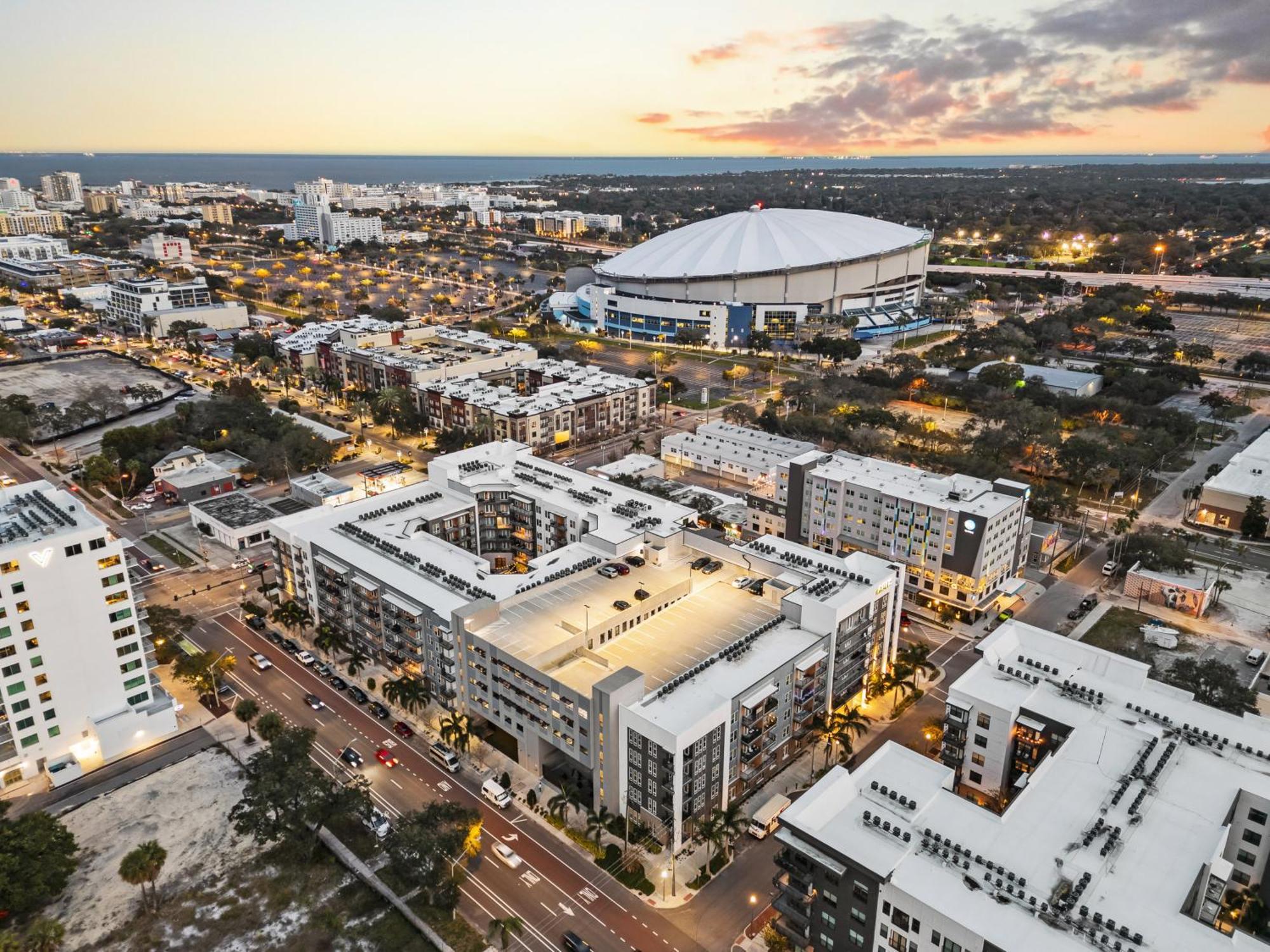 Tropicana Field 1 Bed In Downtown St Pete With Free Parking St. Petersburg Luaran gambar